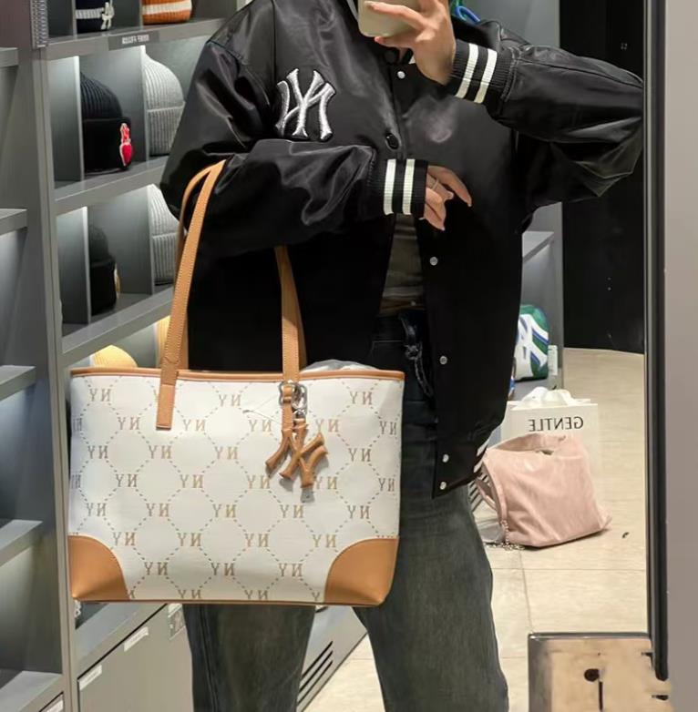 【小物】2色大容量バッグF8114