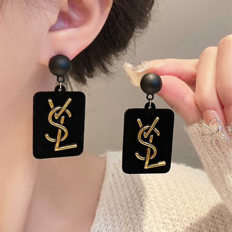 【小物】ジオメトリック柄ピアスG23411