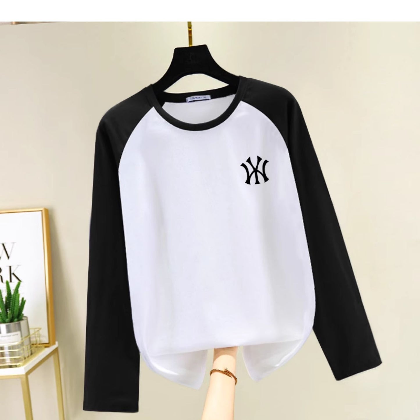 【tops】長袖TシャツG23424