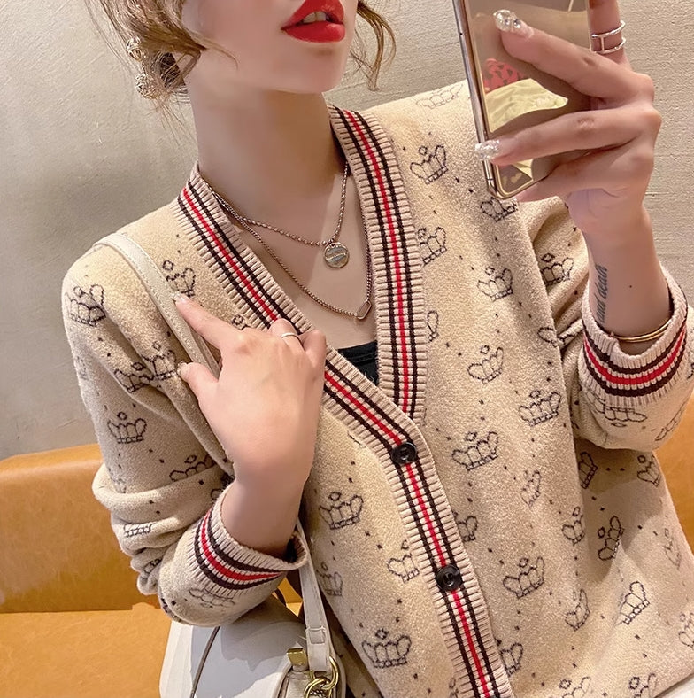 【outer】VネックニットカーディガンG23429