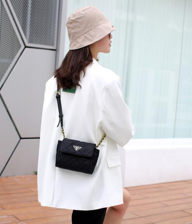 【小物】ファッションメッセンジャーバッグF8140