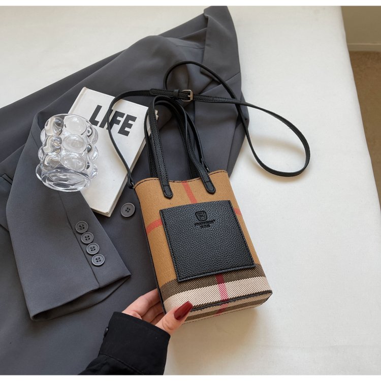 【小物】2色メッセンジャーバッグG23472