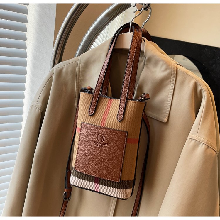 【小物】2色メッセンジャーバッグG23472