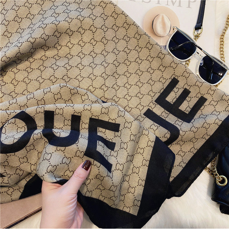 【小物】春秋英字柄スカーフG23484