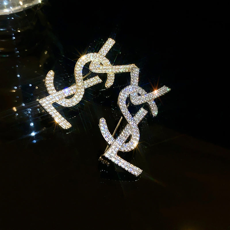 【小物】高級感ブローチG23494