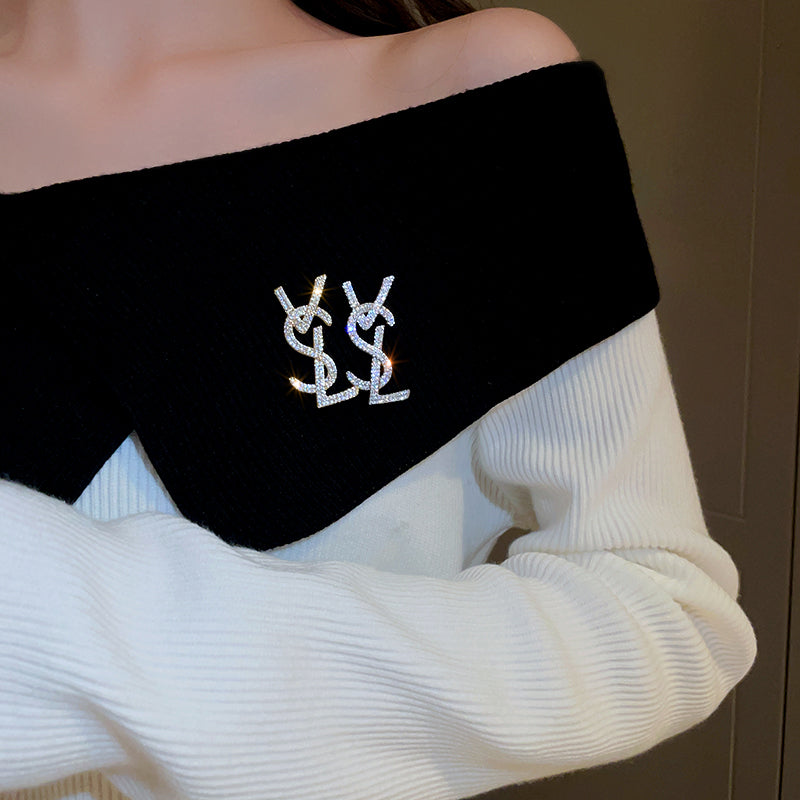 【小物】高級感ブローチG23494