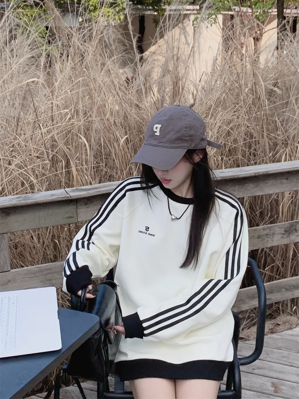 【tops】ストライプ柄パーカーG23541