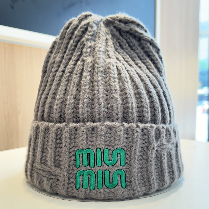 【小物】英字柄ニット帽子G23582