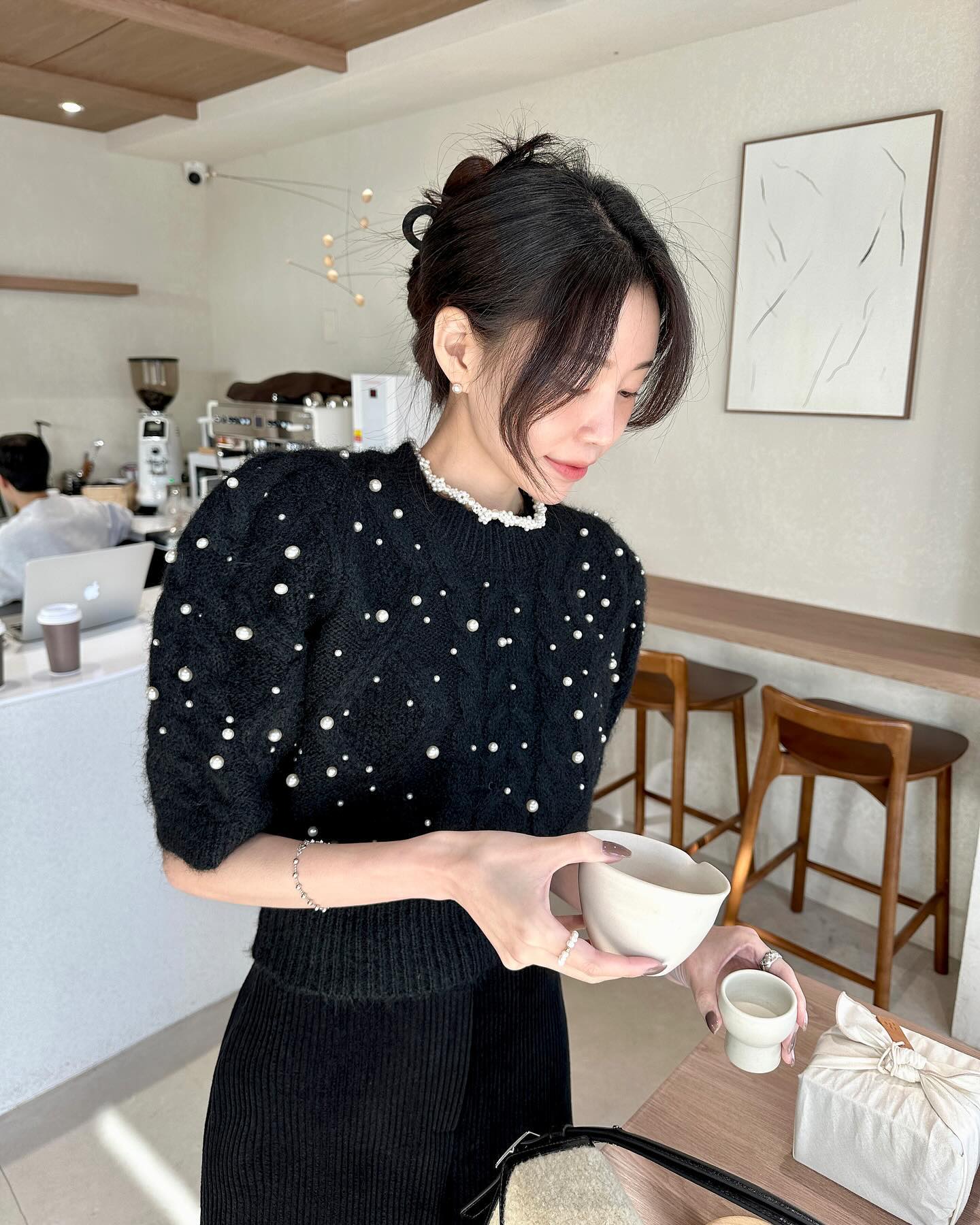 【tops】ラウンドネックビーズニットセーターG23592