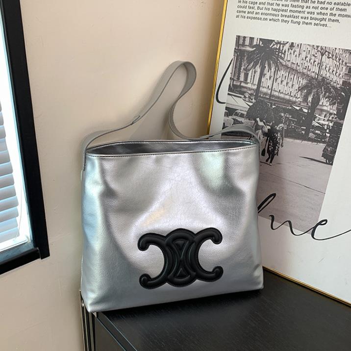 【小物】5色大容量ショルダーバッグF8177