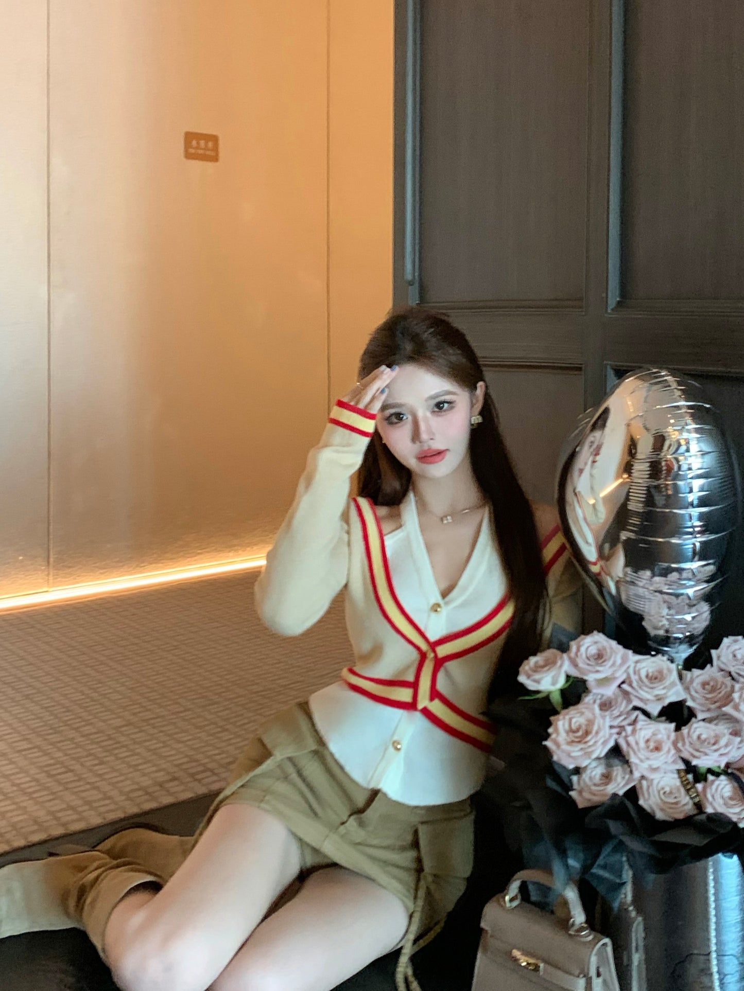 【tops】偽二つ切り替えVネックニットG23612