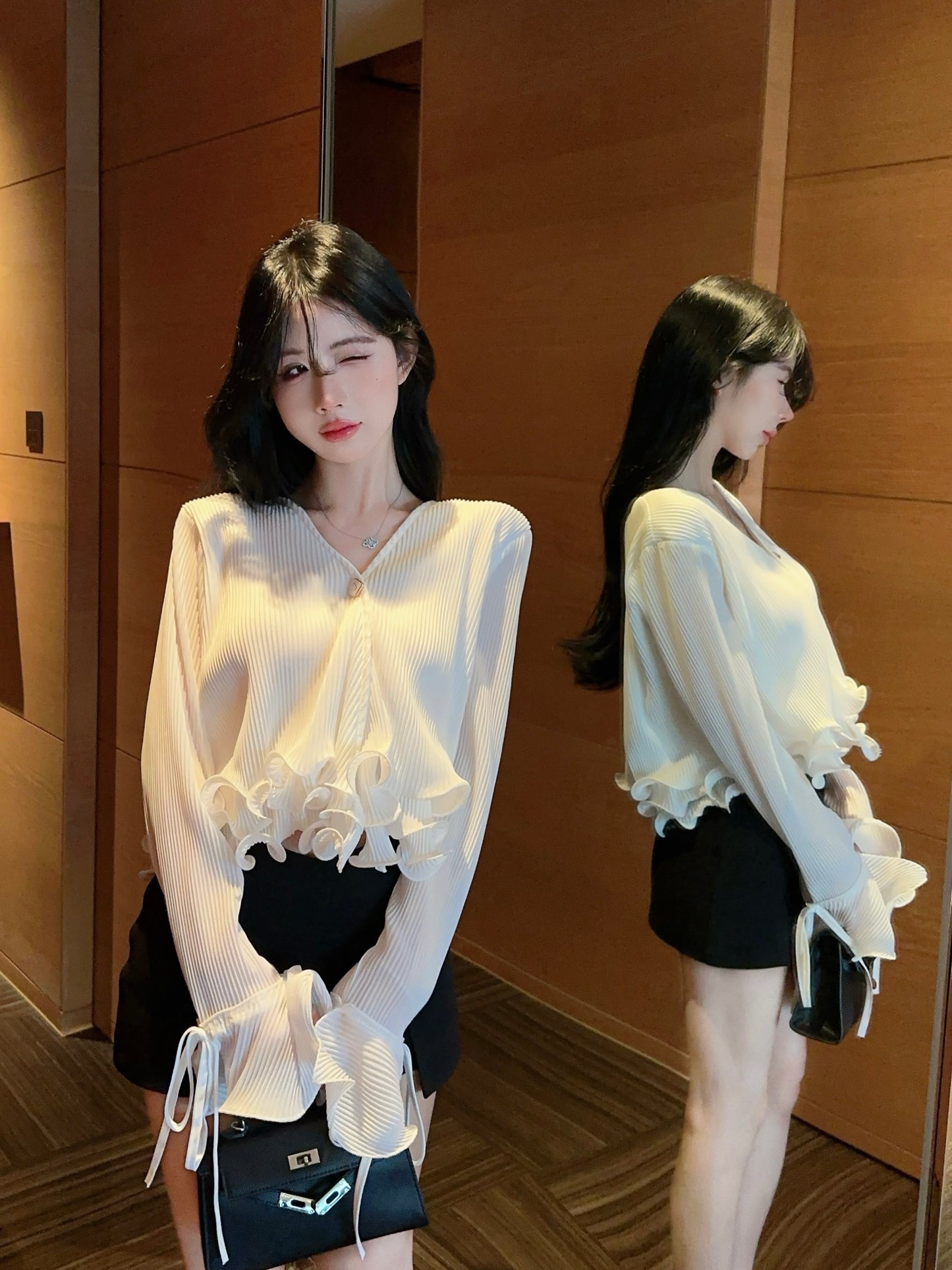 【tops】Vネック長袖ブラウスG23628