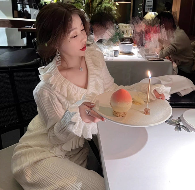 【tops】VネックフレアスリーブニットセーターG23629