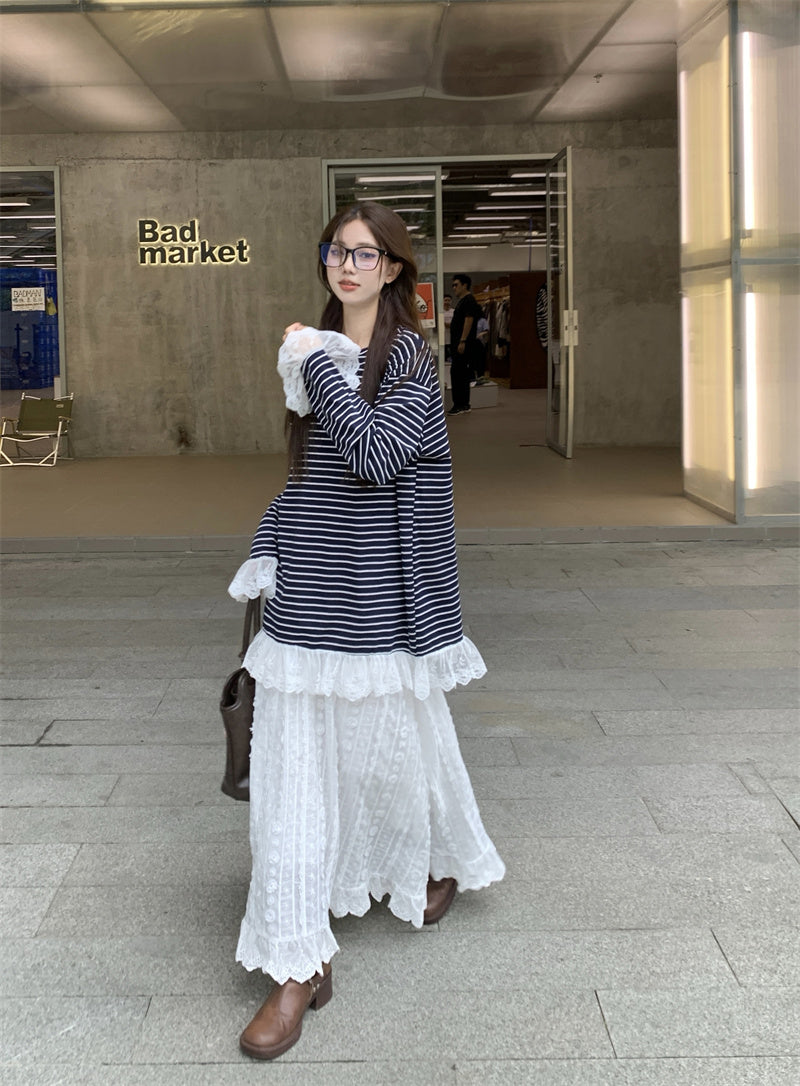 【tops】レース切り替えストライプ柄TシャツG23639