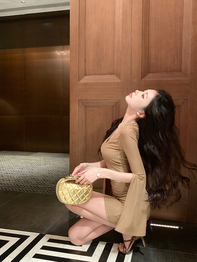 【dress】フレアスリーブVネックワンピースG23652