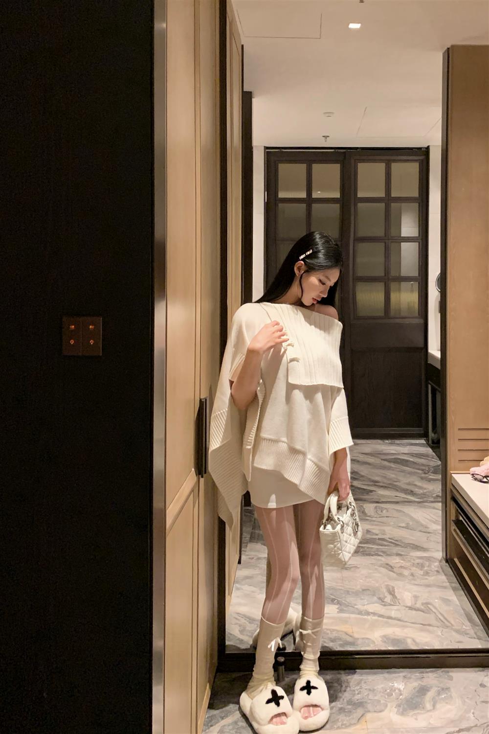 【tops】ゆったりニットセーターG23677