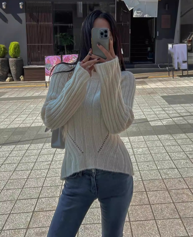 【tops】長袖バックで綺麗ニットセータG23688