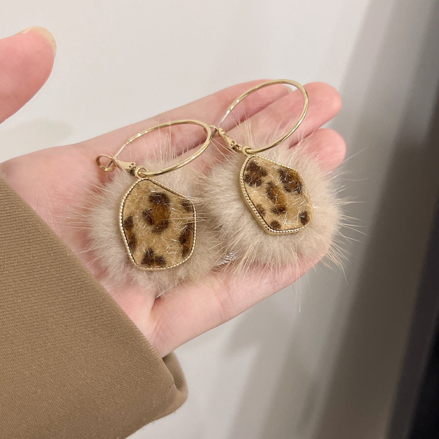 【小物】ファーイヤリングアクセサリーG23698