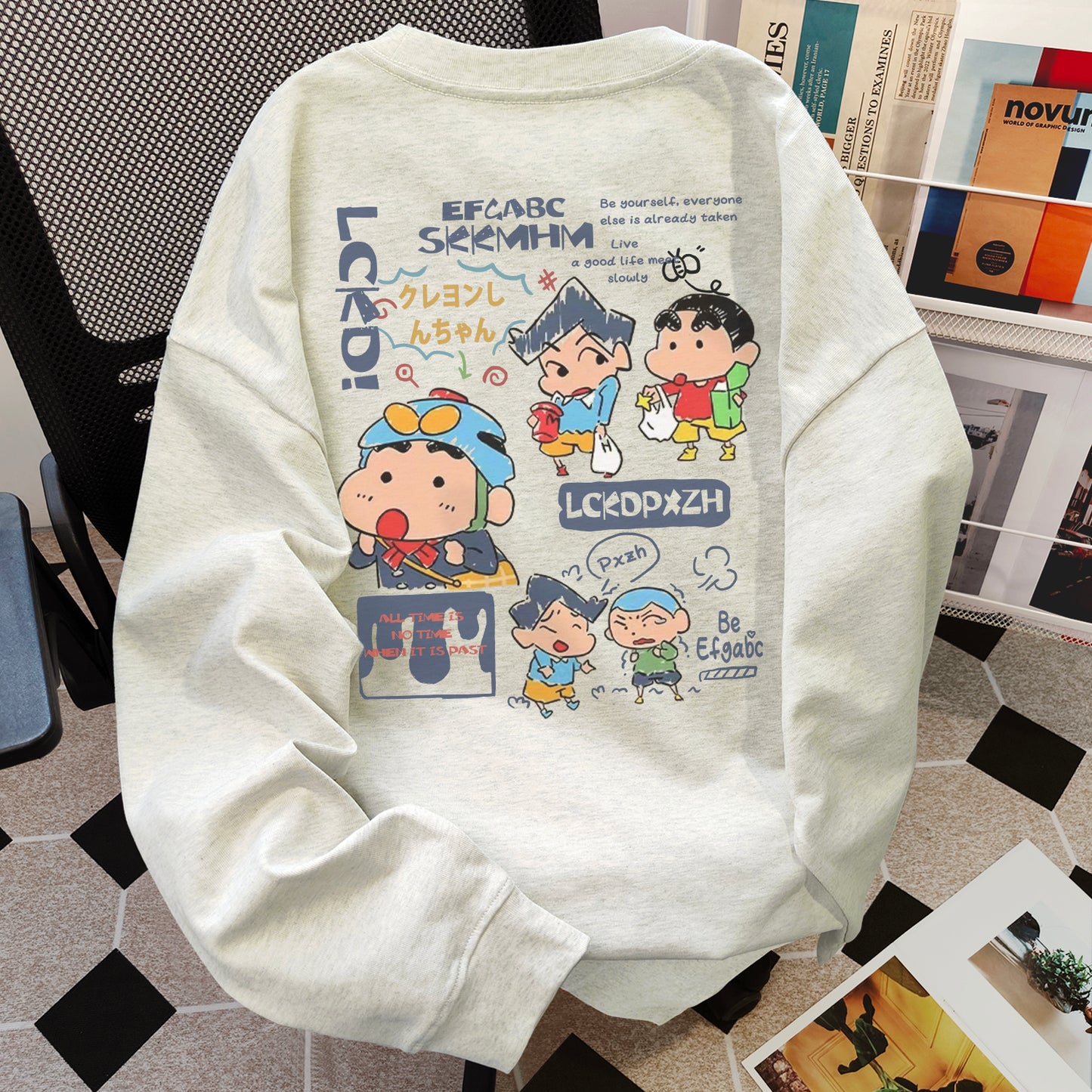 【tops】キャラクター長袖TシャツG23768