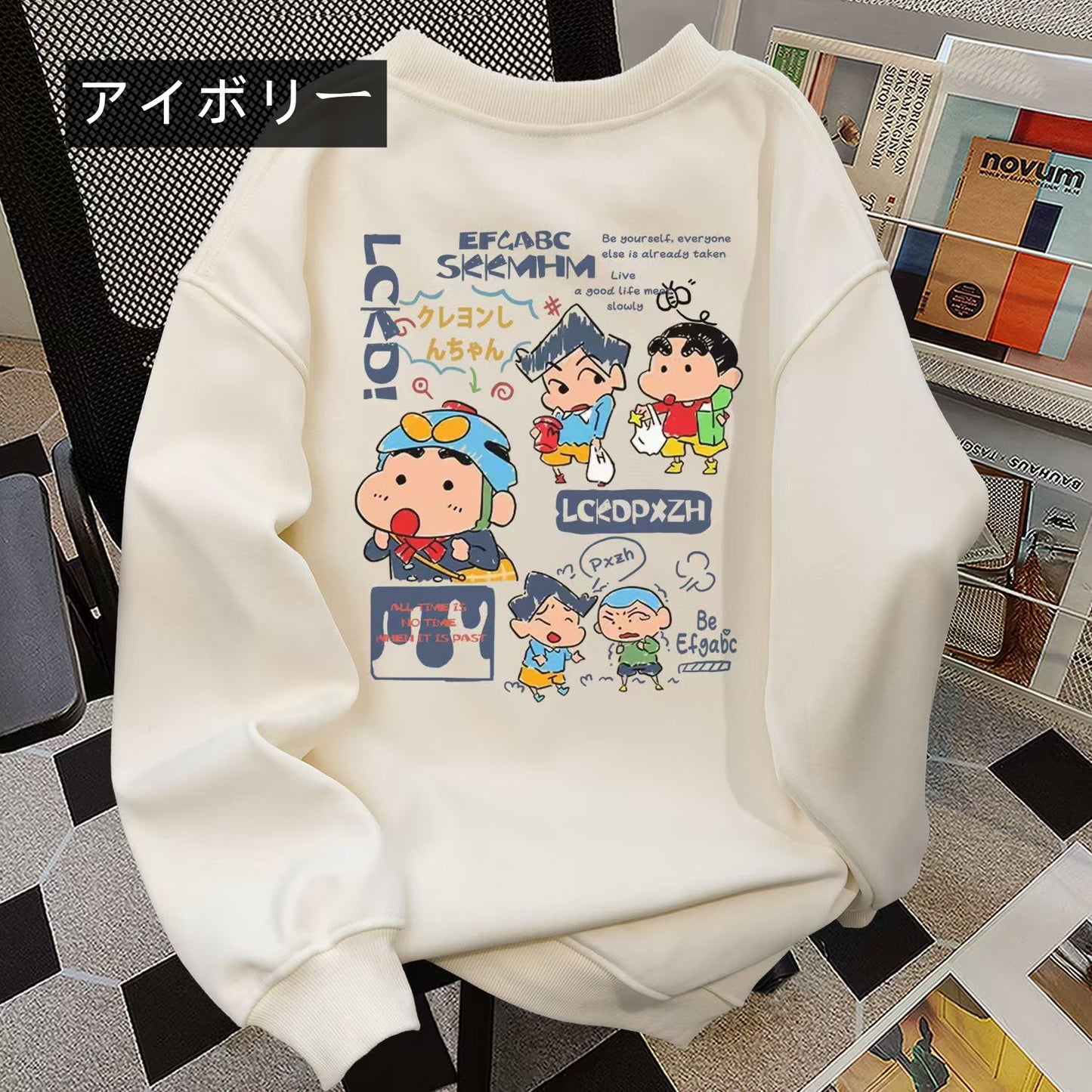 【tops】キャラクター長袖TシャツG23768