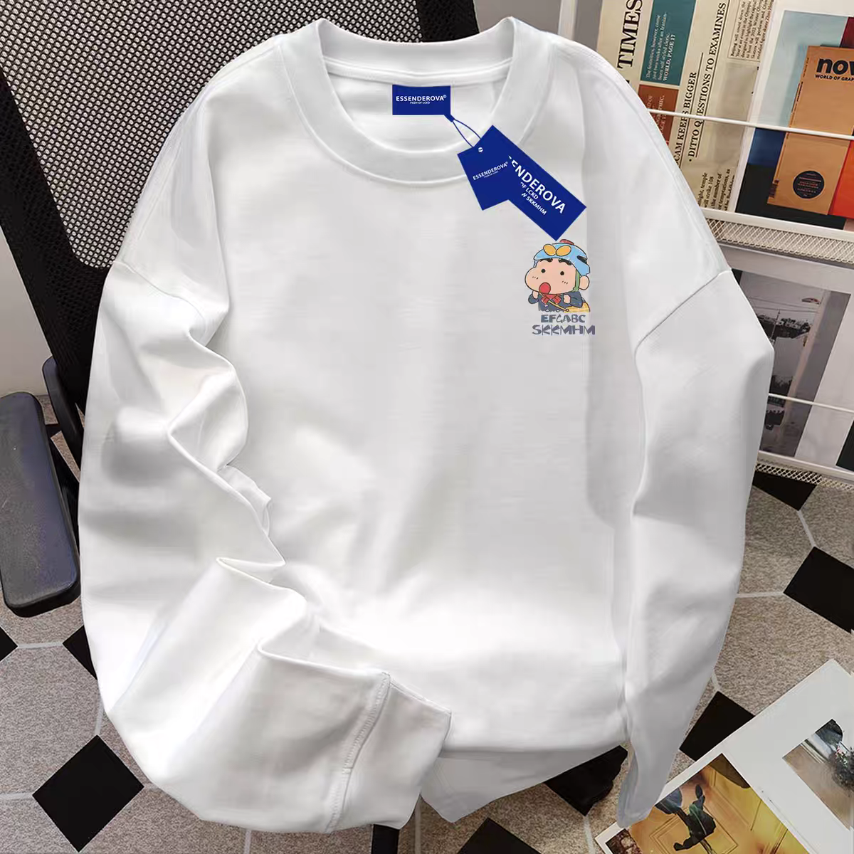 【tops】キャラクター長袖TシャツG23768