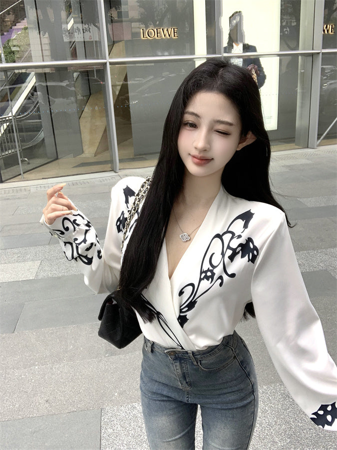 【tops】Vネック長袖シャツG23797