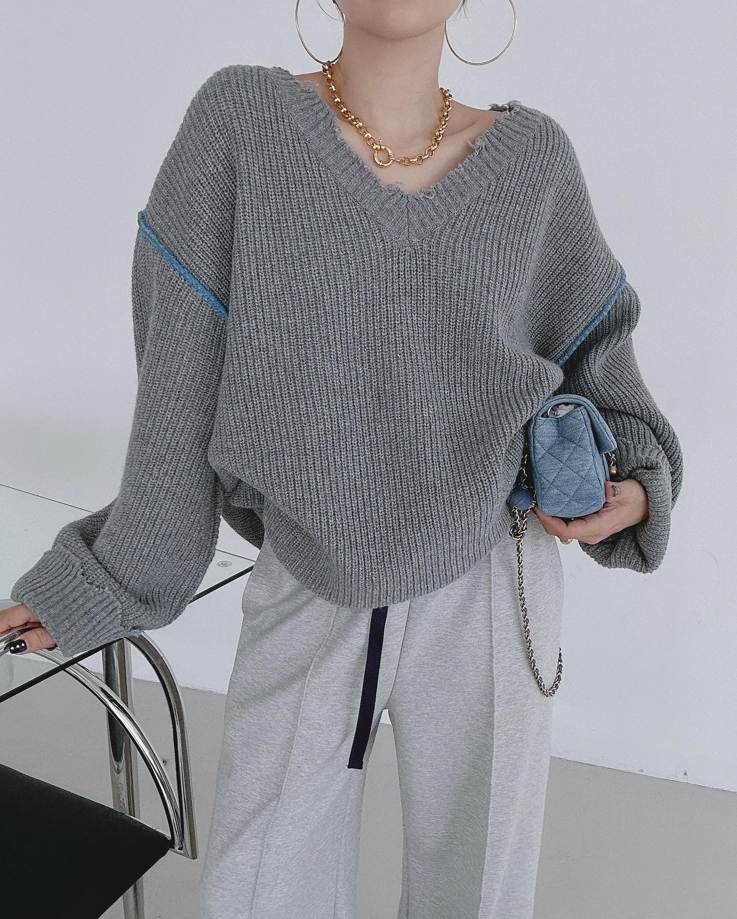 【tops】Vネック長袖ニットセーターG23858