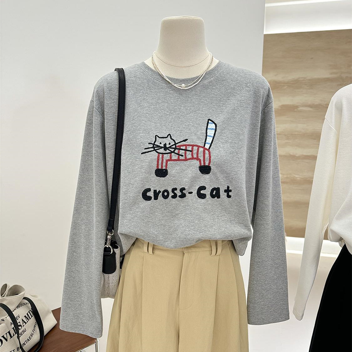 【tops】カートゥーン長袖ＴシャツG23891