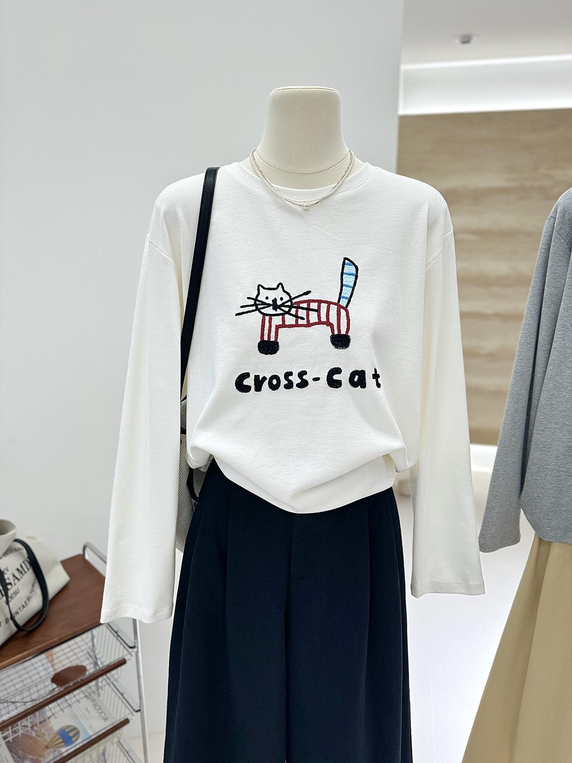 【tops】カートゥーン長袖ＴシャツG23891
