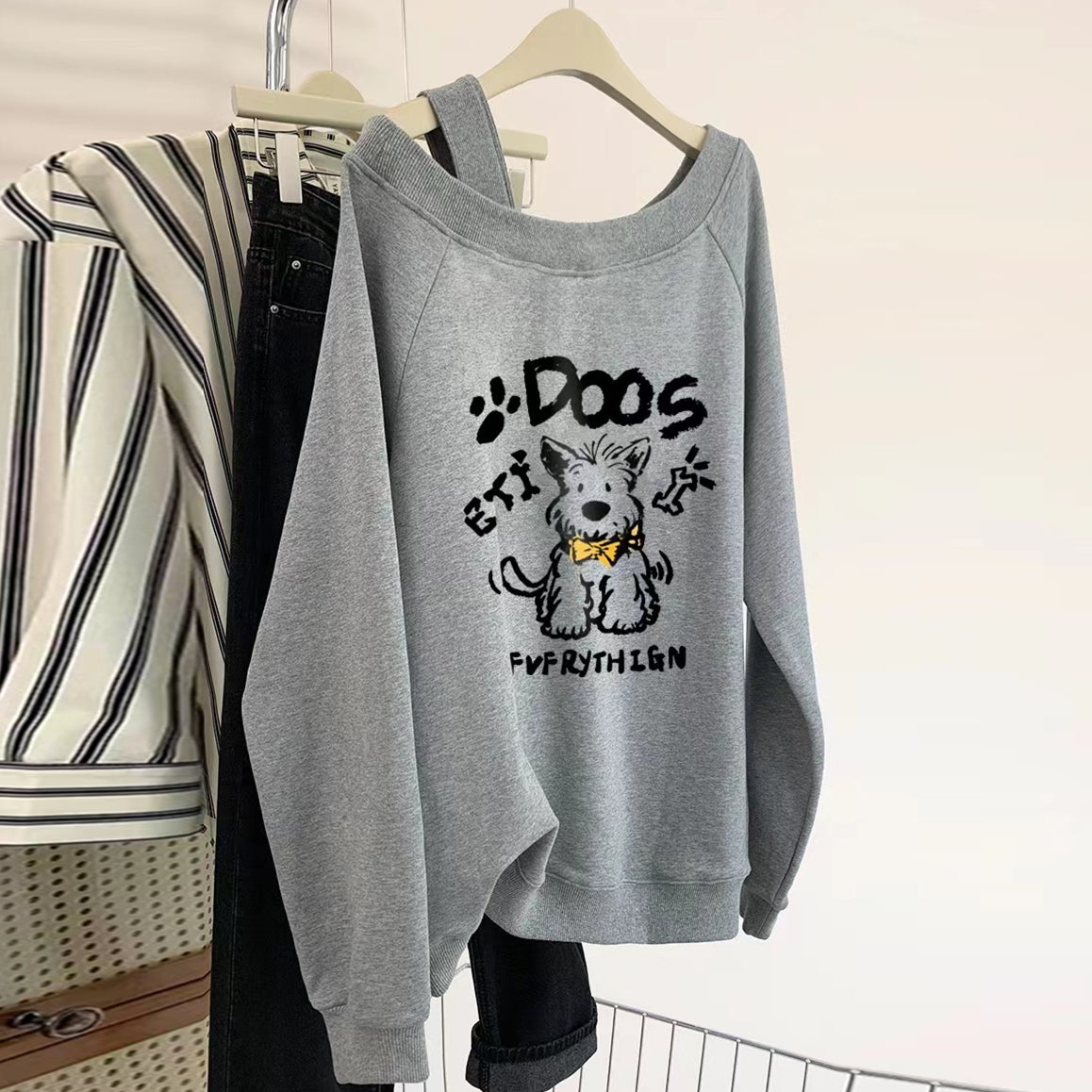 【tops】ゆったりオープンショルダー長袖パーカーG23903