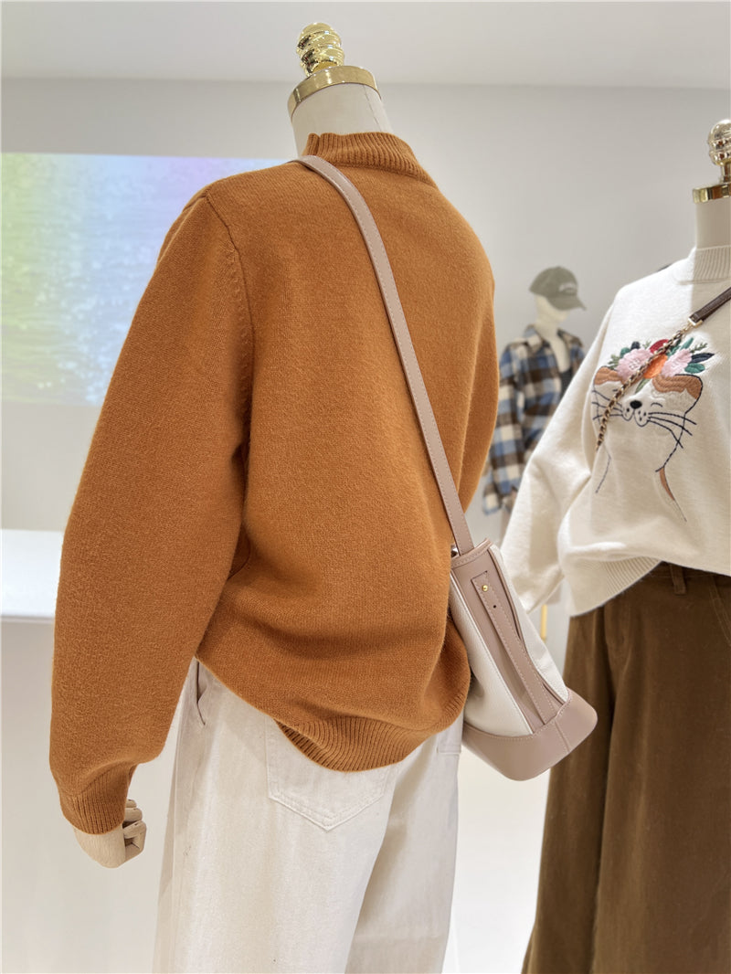 【tops】キュート刺繍厚手ニットセーターG23911