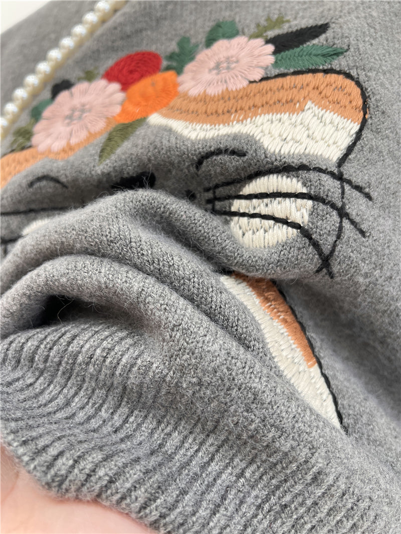 【tops】キュート刺繍厚手ニットセーターG23911