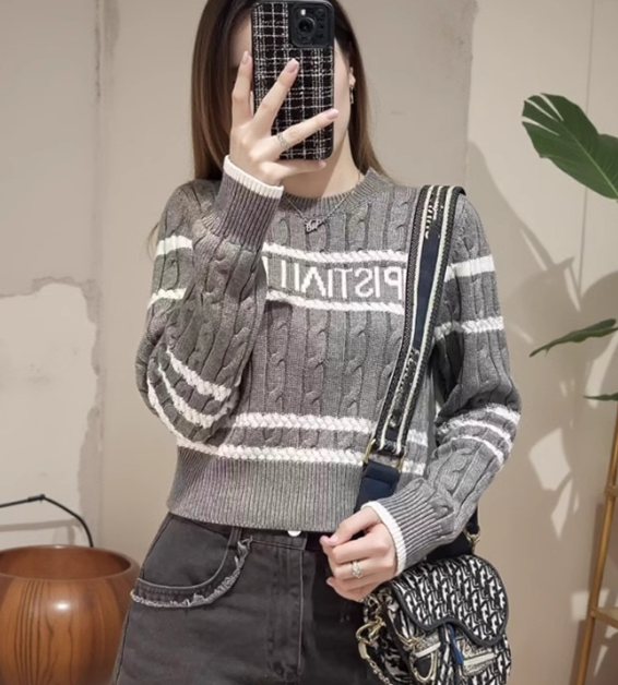 【Tops】ラウンドネック長袖ニットセーターG23950