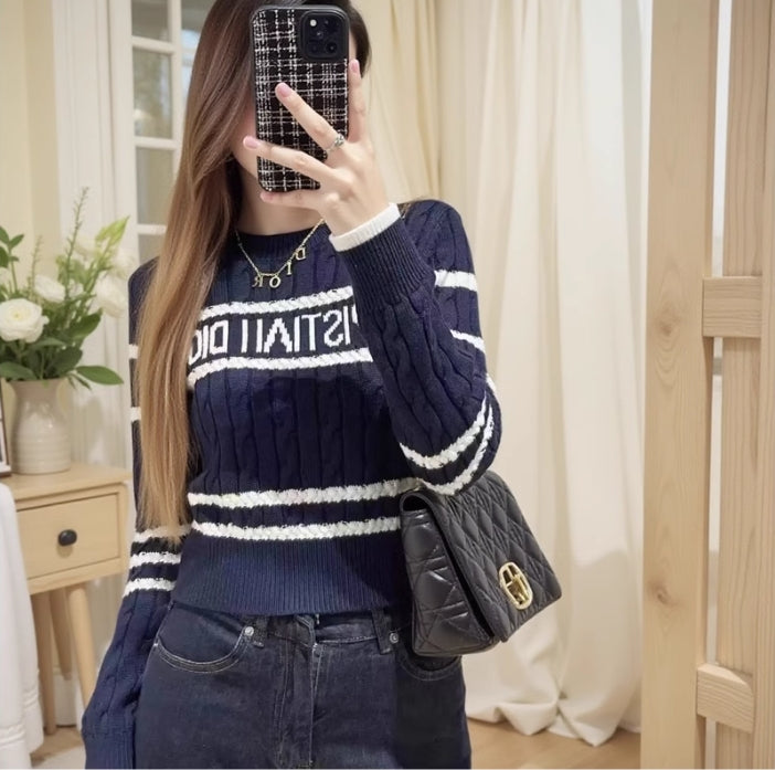 【Tops】ラウンドネック長袖ニットセーターG23950