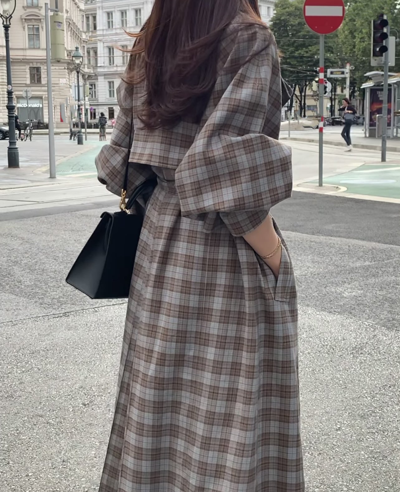 【outer】秋冬チェック柄ウェスト絞りトレンチコートG24032