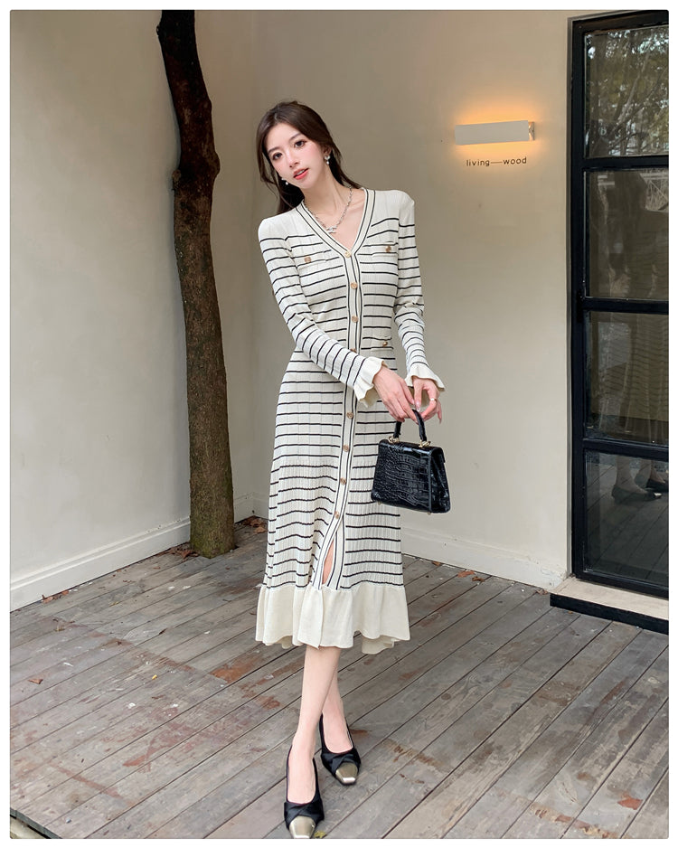 【dress】Vネック長袖ストライプ柄ニットワンピースG24203