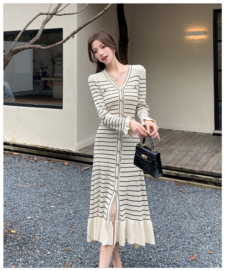 【dress】Vネック長袖ストライプ柄ニットワンピースG24203
