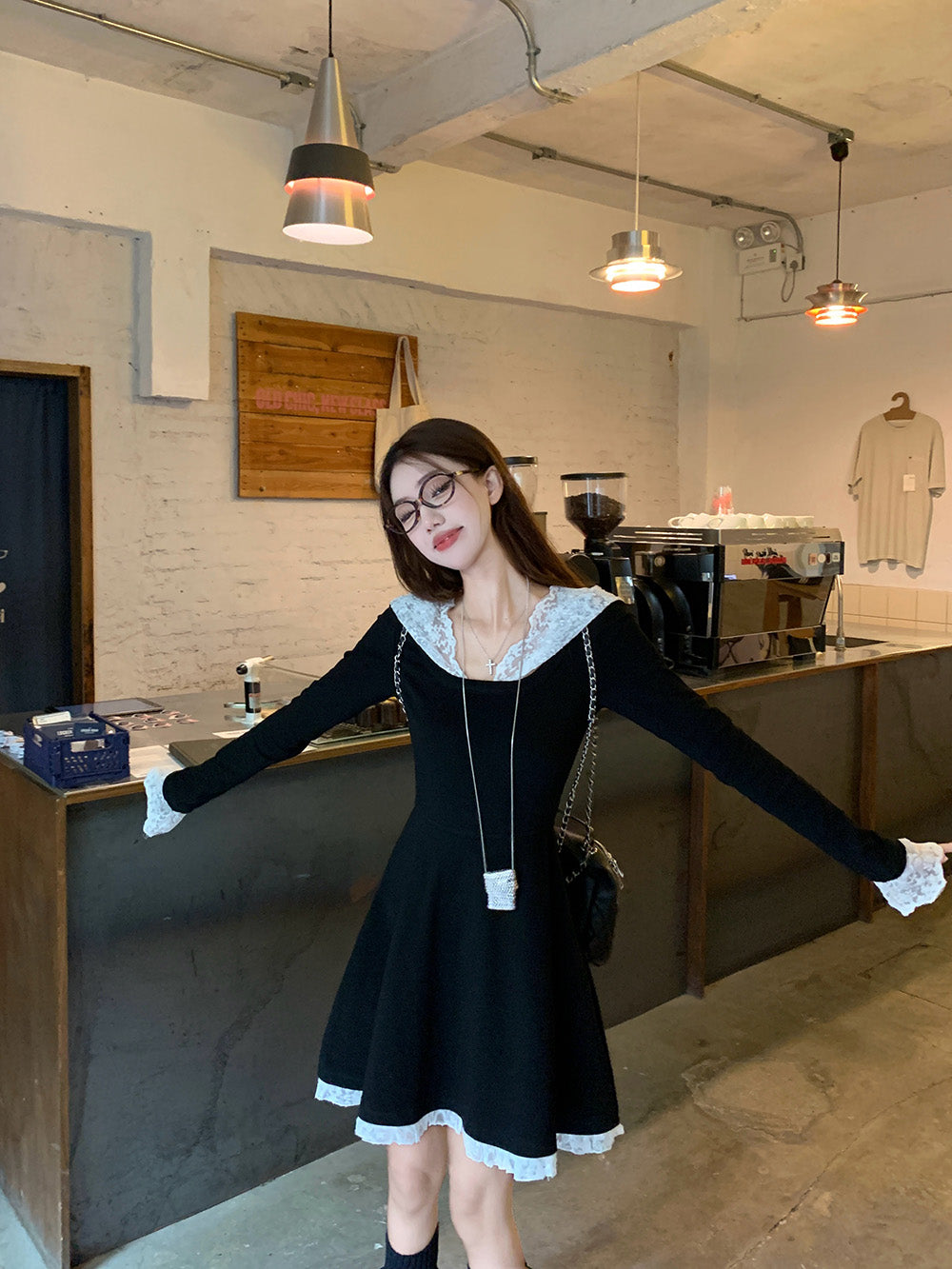 【dress】レース切り替フード付きワンピースG24229