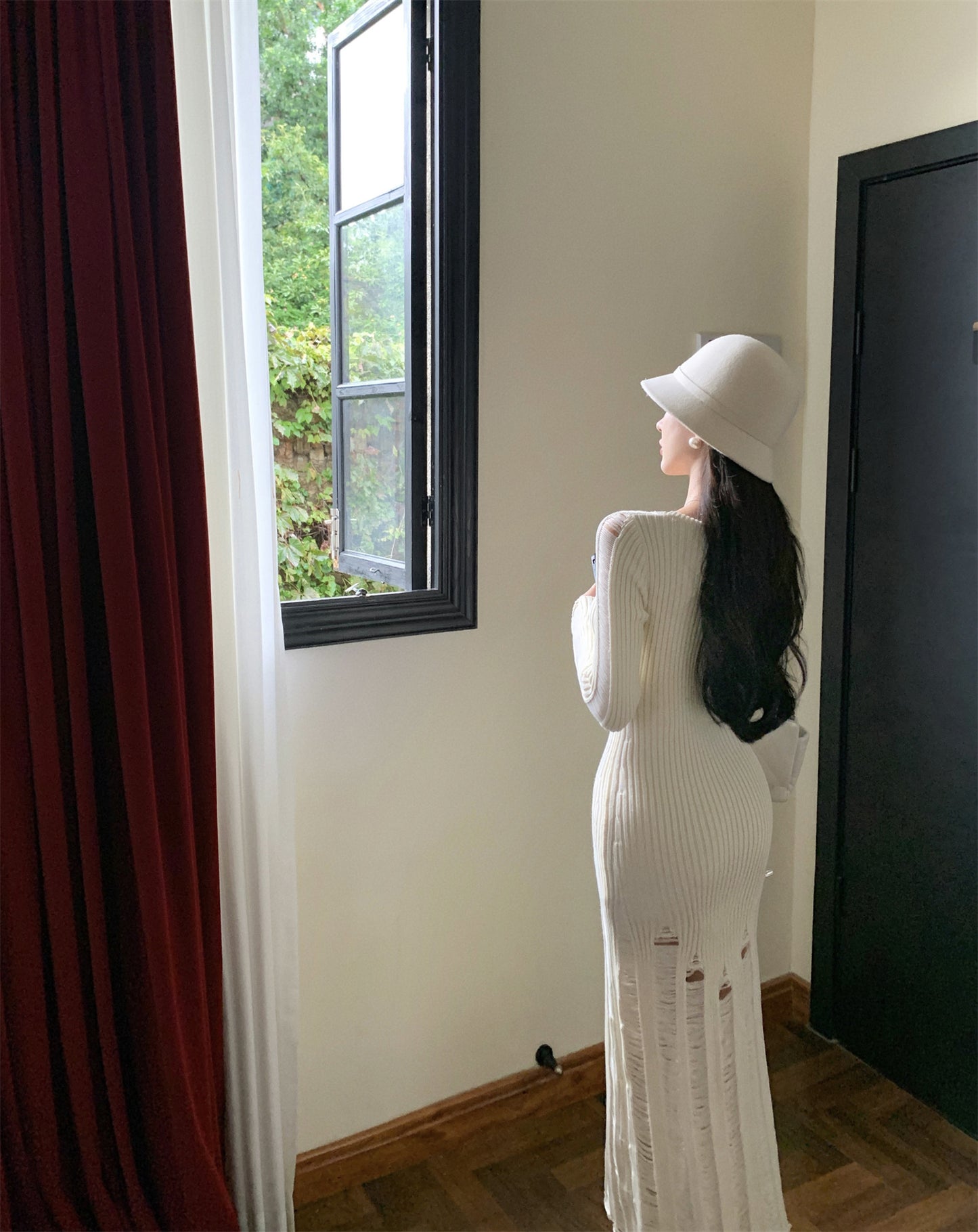 【dress】透かし彫り長袖タイトワンピースG24272