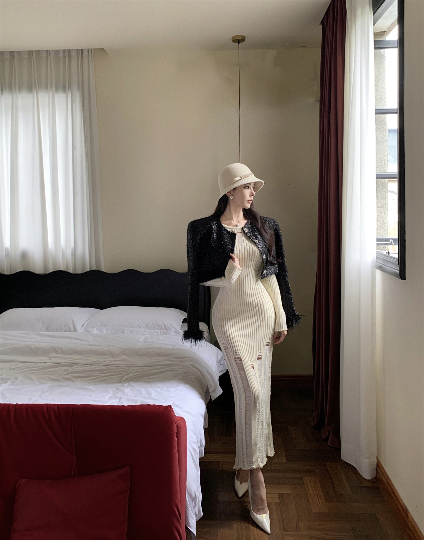 【dress】透かし彫り長袖タイトワンピースG24272