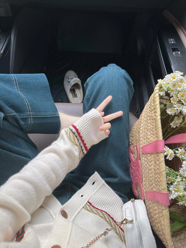 【outer】Vネック長袖ニットカーディガンG24321