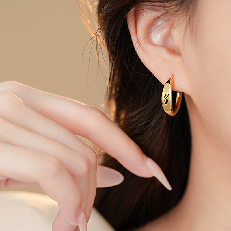 【小物】英字柄イヤリングアクセサリーG24350