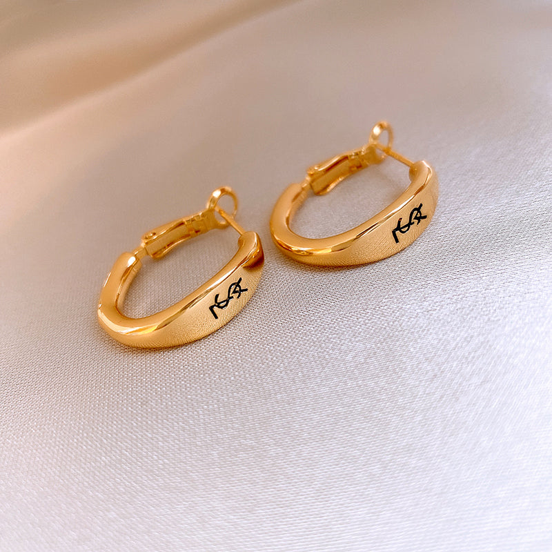 【小物】英字柄イヤリングアクセサリーG24350