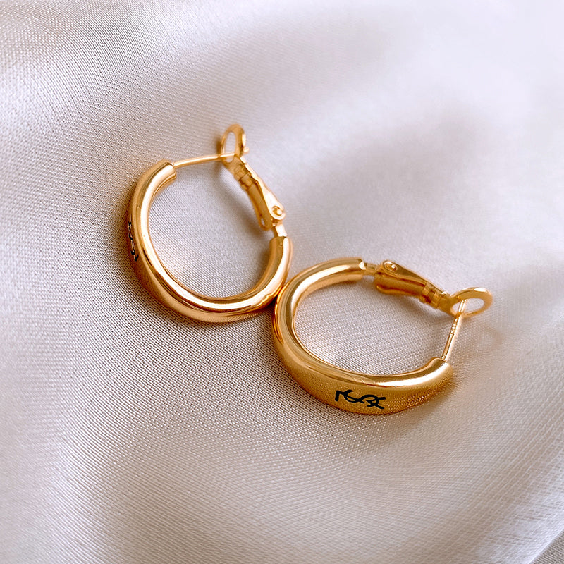 【小物】英字柄イヤリングアクセサリーG24350