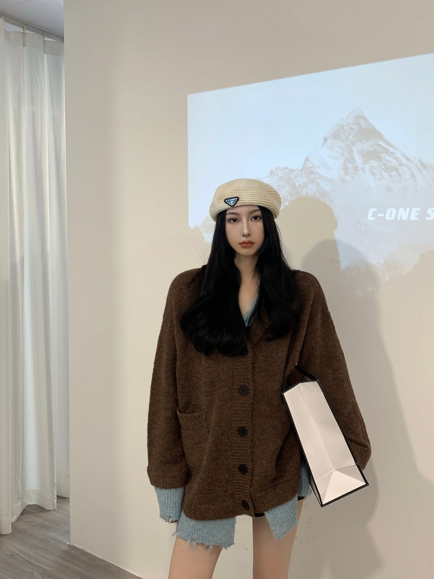 【outer】ゆったり偽二つ切り替えニットカーディガンG24358