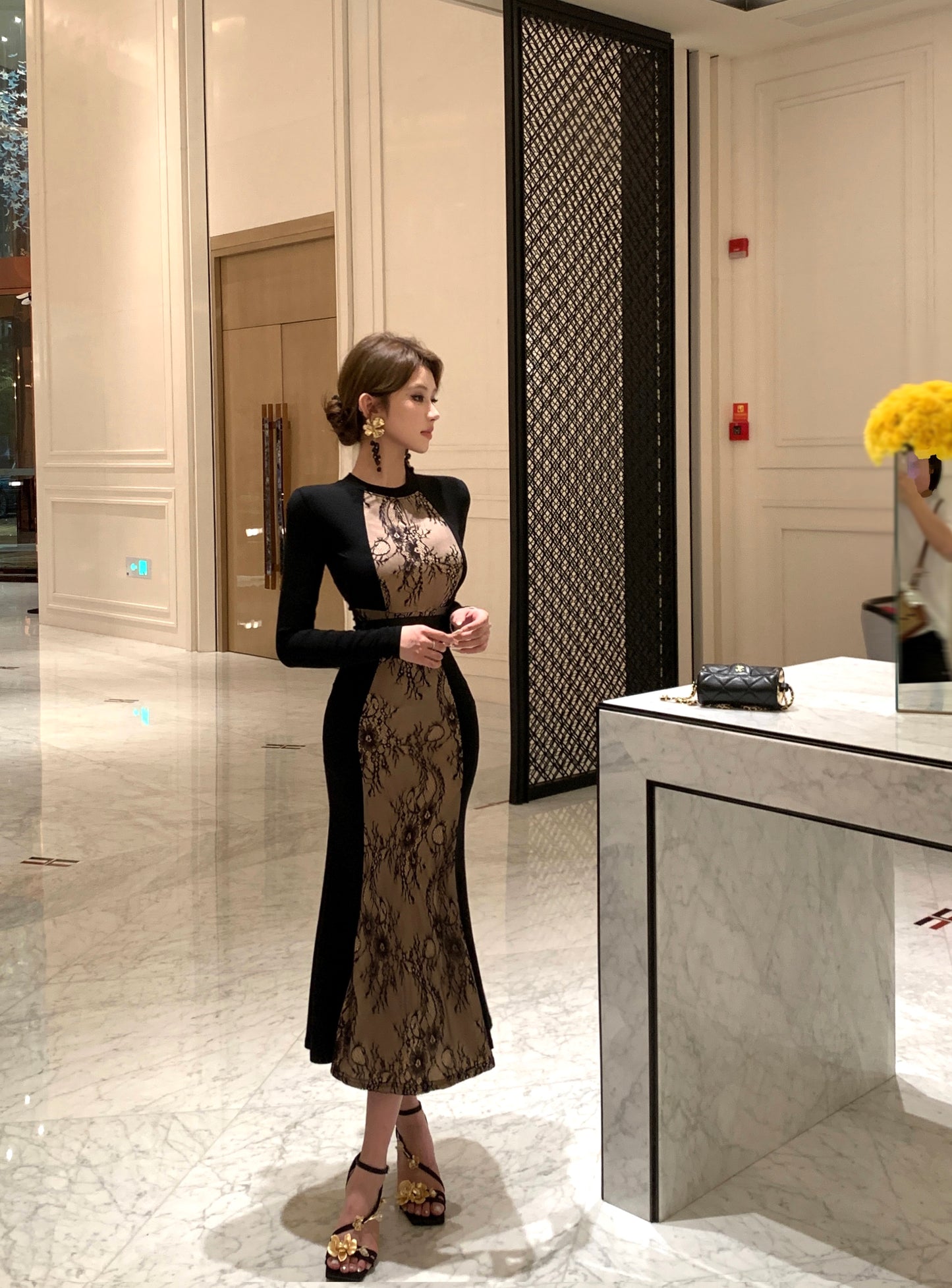 【dress】フェミニンレース切り替え長袖タイトワンピースG24393