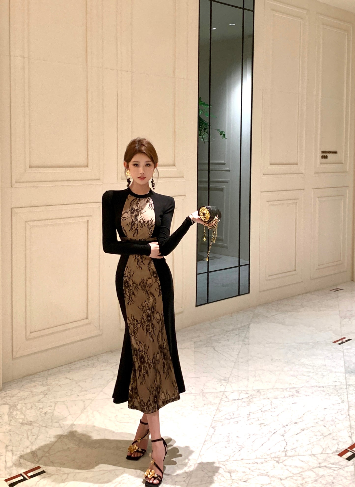 【dress】フェミニンレース切り替え長袖タイトワンピースG24393