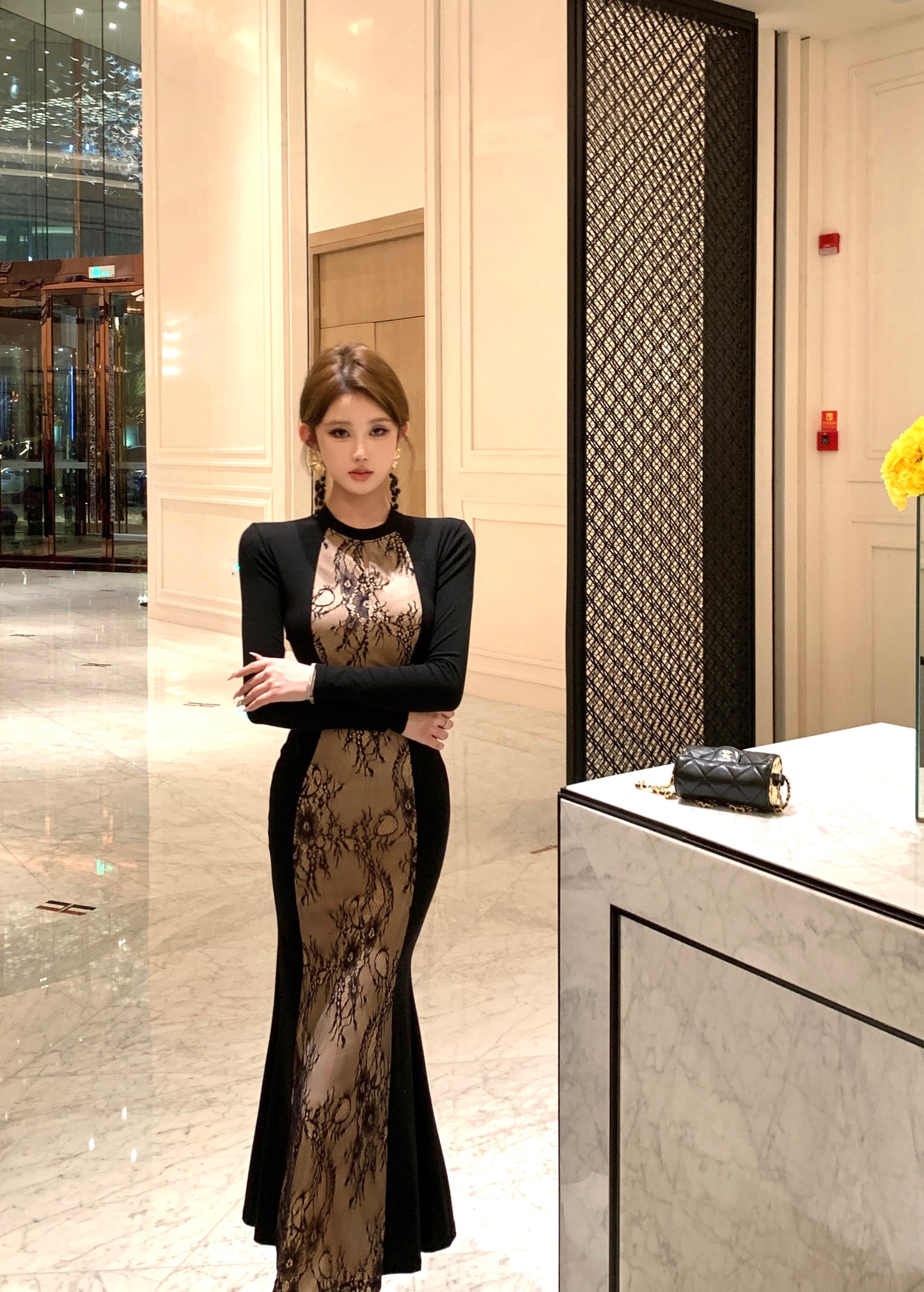 【dress】フェミニンレース切り替え長袖タイトワンピースG24393