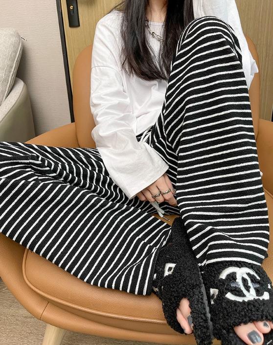 【bottoms】ボーダー柄ガウチョパンツF8398