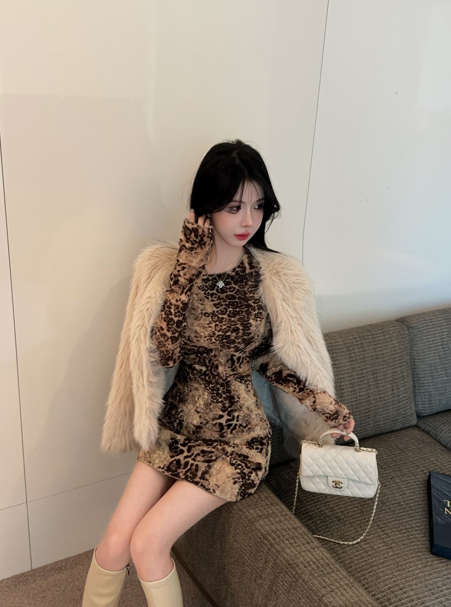 【dress】ヒョウ柄プリント長袖タイトワンピースG24421